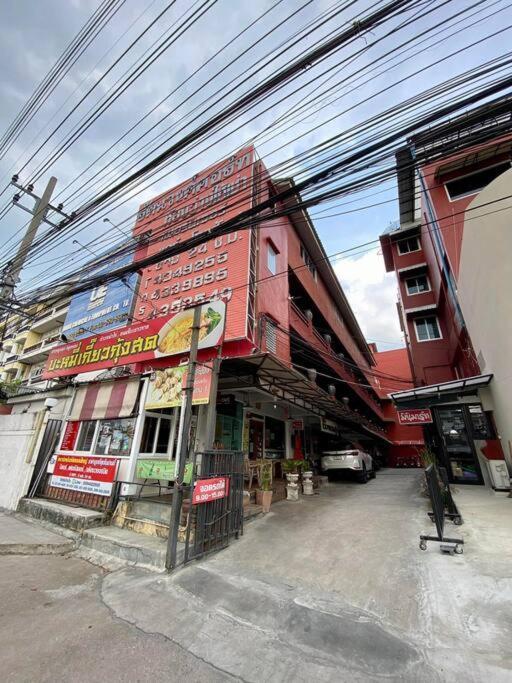 Ratanawong Place 823 Bangkok Dış mekan fotoğraf