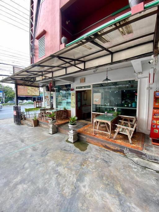 Ratanawong Place 823 Bangkok Dış mekan fotoğraf